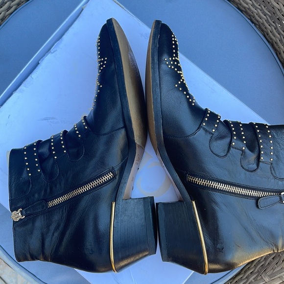 Chloe short boots in black gold - Picture 7 of 9